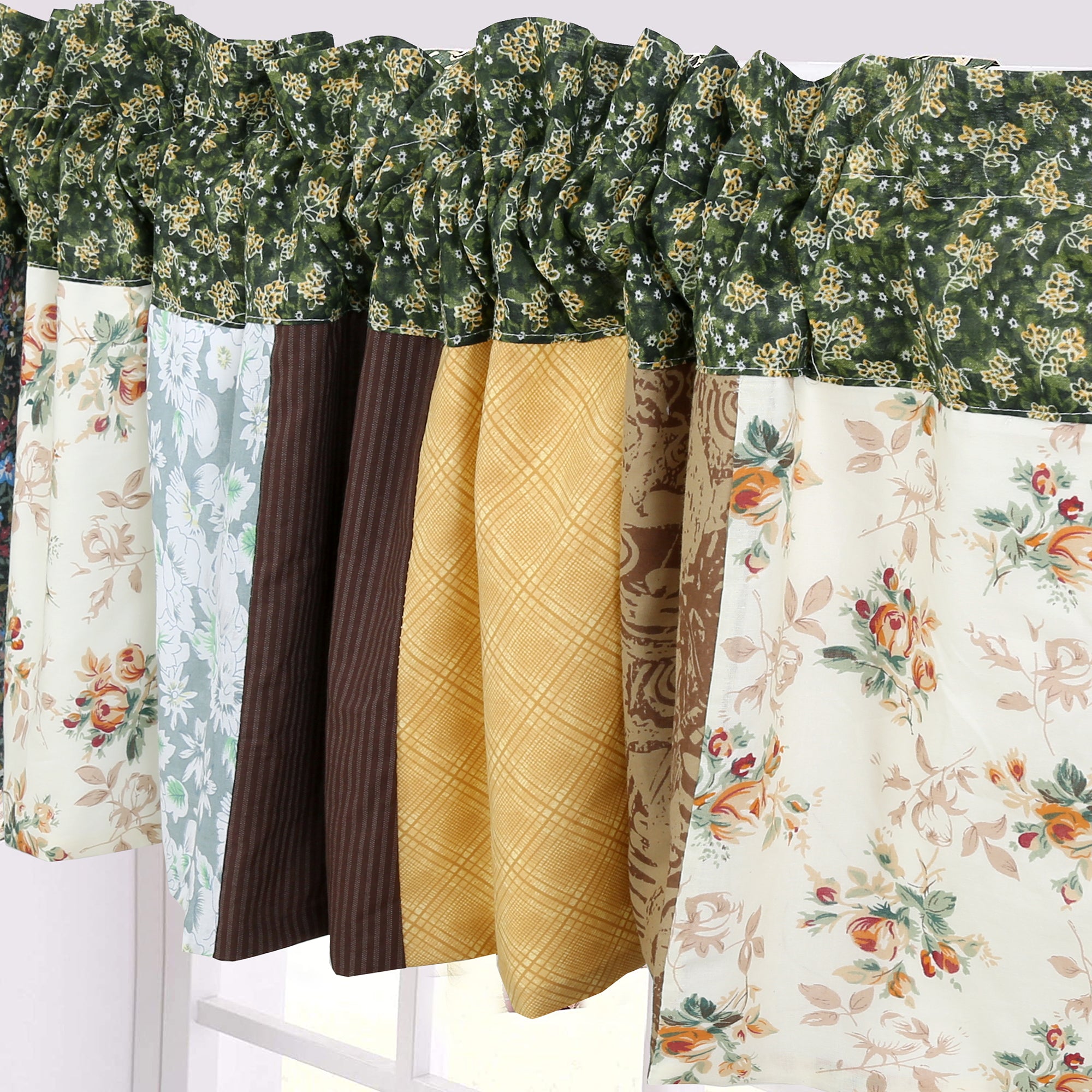 Quilt , shams and window shops valance