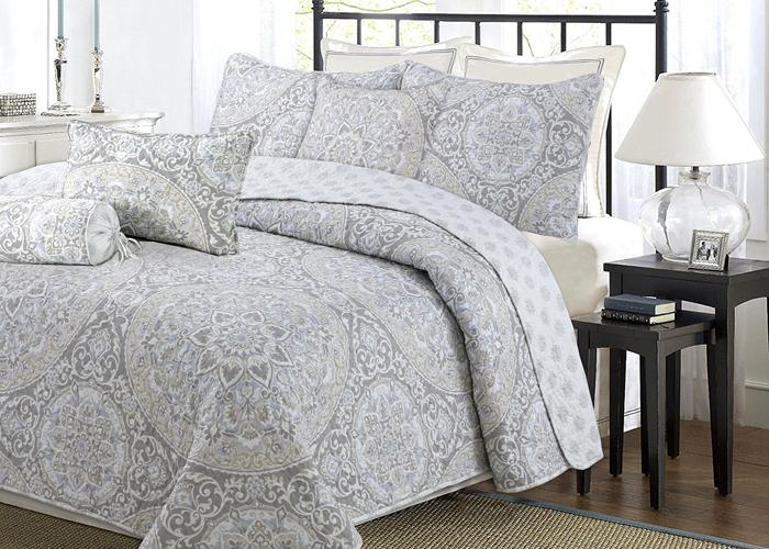 Venetia Gray Medallion 3-Piece Reversible Quilt Bedding Set – Cozy